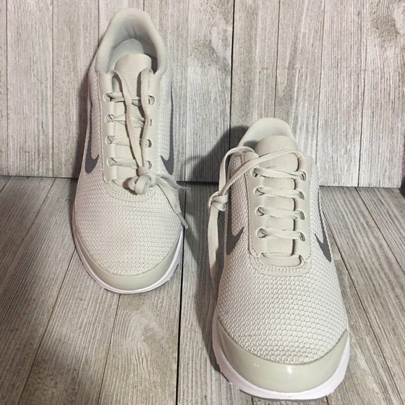 🔥🔥BRAND NEW NIKE AIR MAX JEWELL - Picture 3 of 5